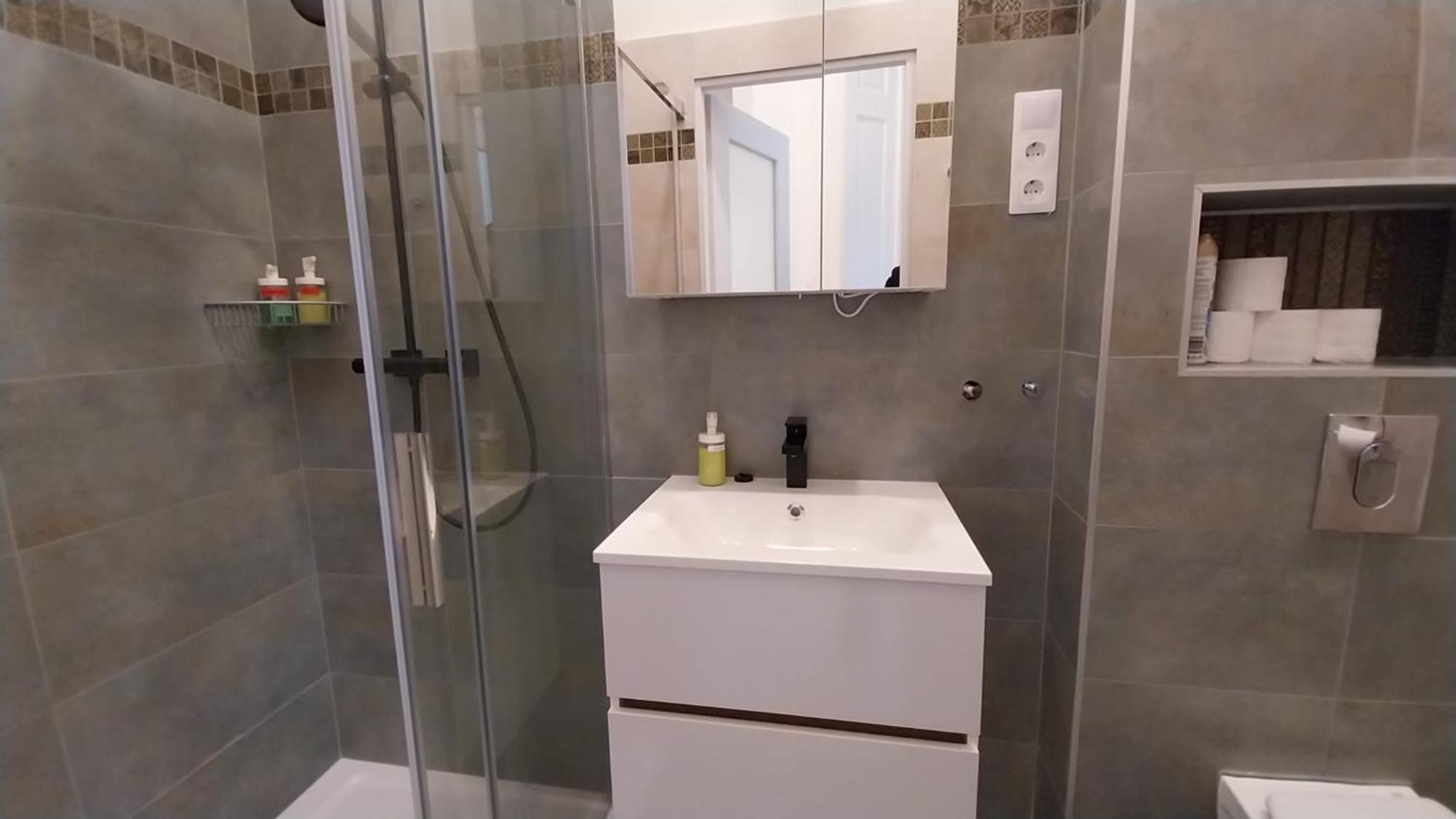 Szekely Apartment Near Deak Ferenc Square With Free Parking In Garage Budapest Ngoại thất bức ảnh